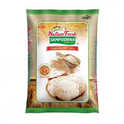 Nature Fresh Sampoorna Chakki Atta, 5 Kg Bag